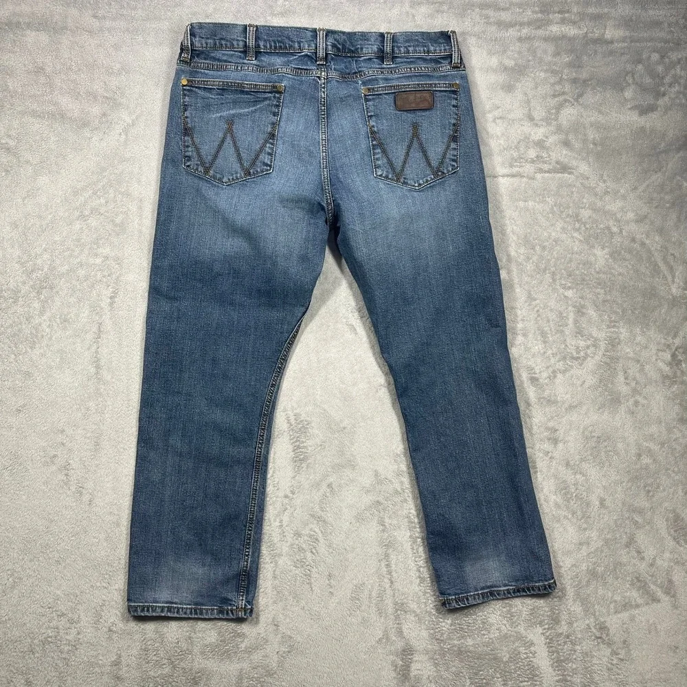 Wrangler Retro Jeans Mens 38(36)x29(28) Blue Slim Straight Medium Wash READ - Picture 6 of 8